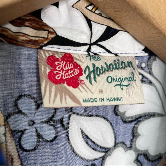 Hilo Hattie The Hawaiian Original Floral Surfboard Sleeveless Button Down Shirt - Picture 5 of 6